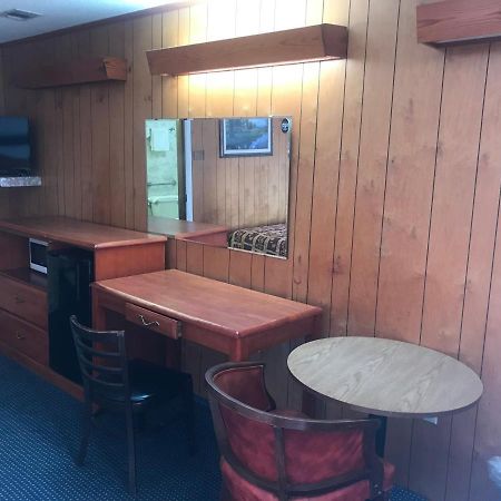 Pinelodge Motel Baxley Extérieur photo