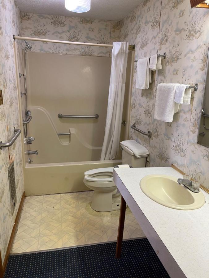 Pinelodge Motel Baxley Extérieur photo