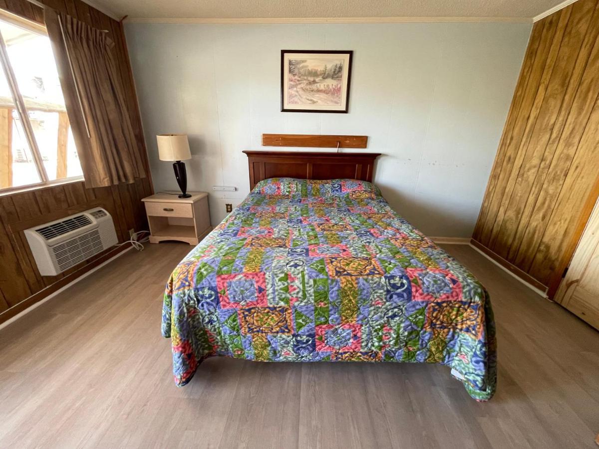 Pinelodge Motel Baxley Extérieur photo